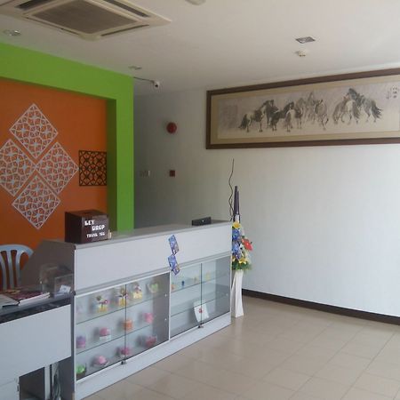Fresh Hotel Ipoh Buitenkant foto
